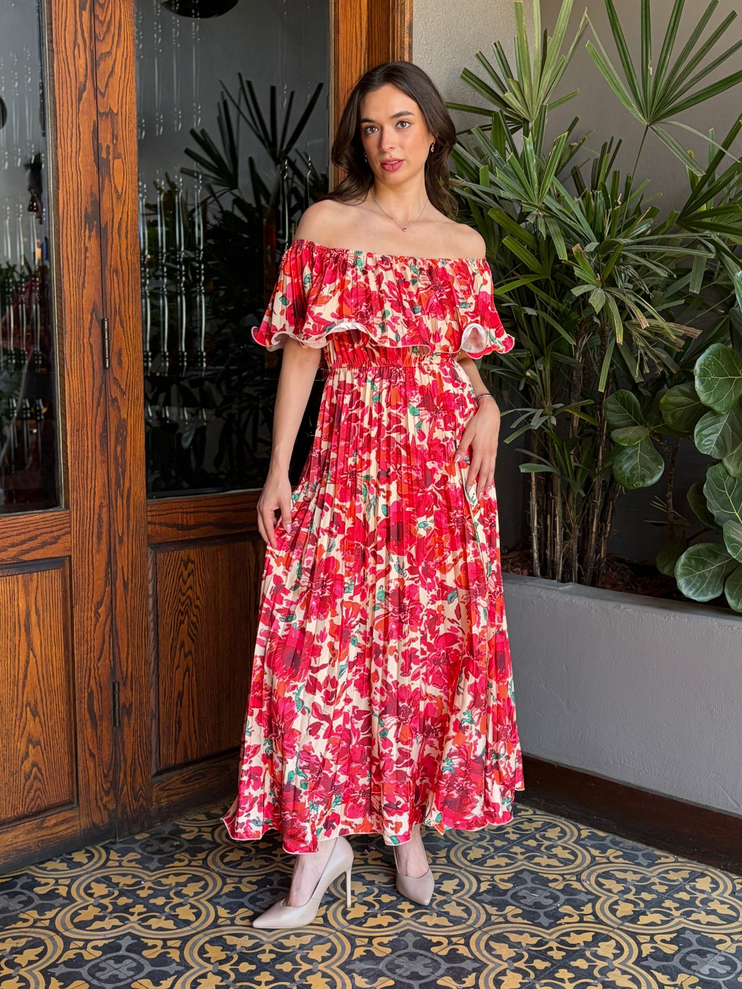 Vestido Maxi Off-Shoulder Coral