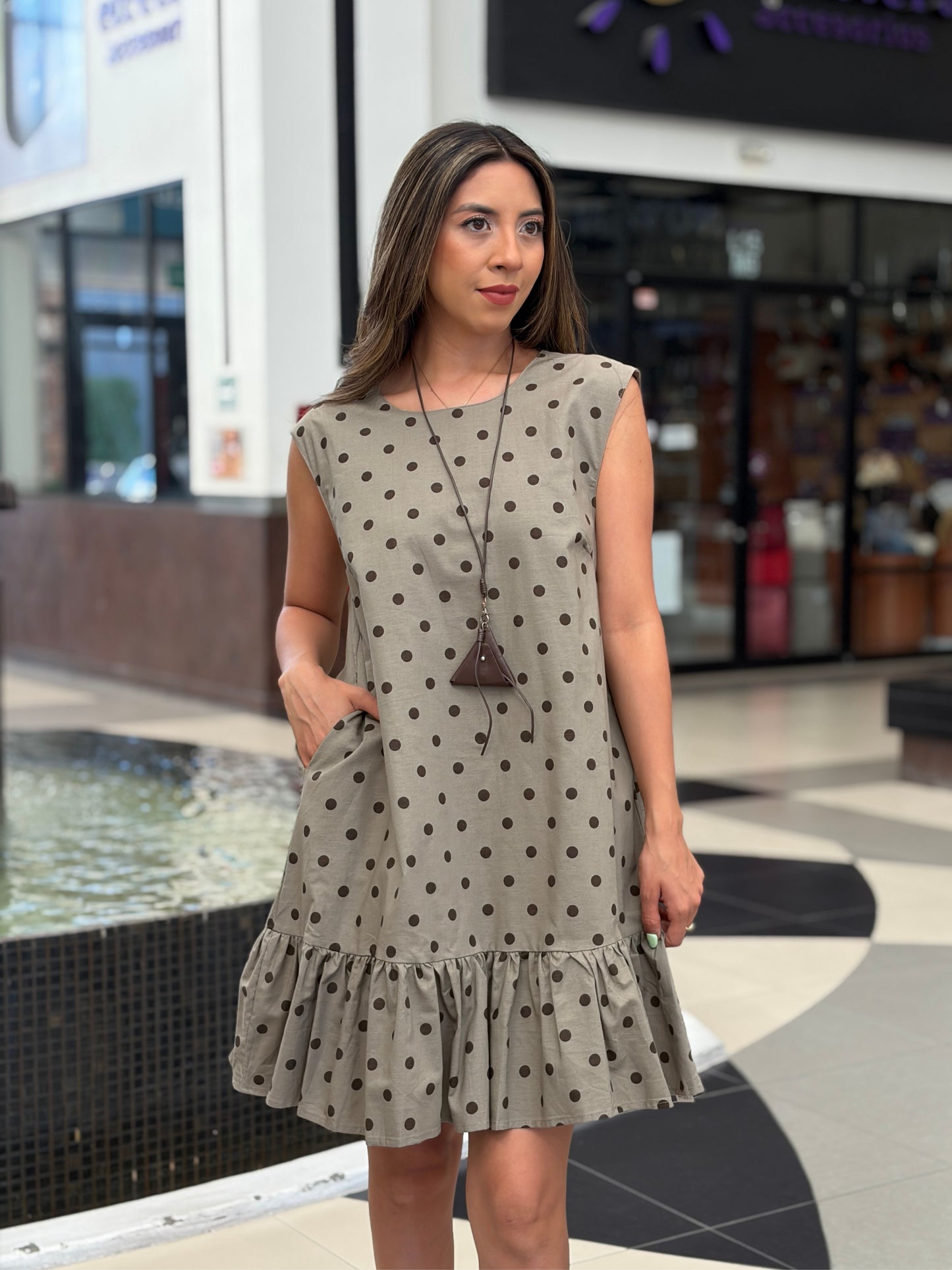 Vestido Tipo Túnica con Estampado Polka Dot y Accesorio