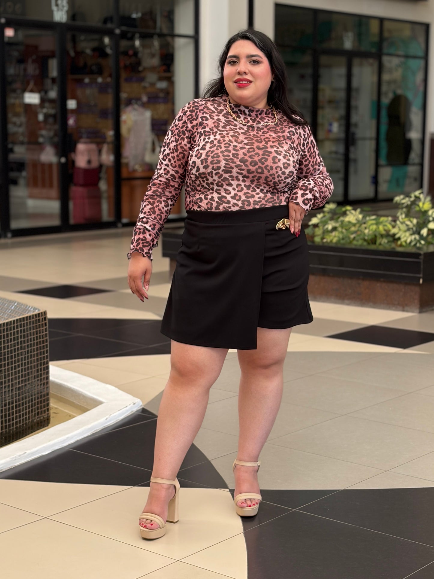 Blusa Malla Translúcida Leopard Print Rosa