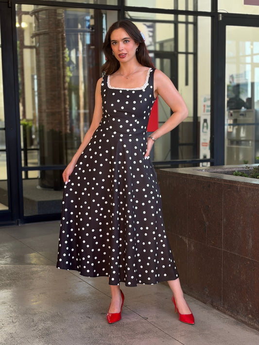 Vestido Midi "Polka Dot Romance"