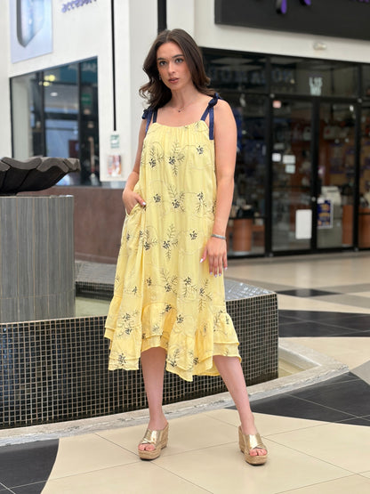 Vestido de Lino Amarillo con Bordado Botánico