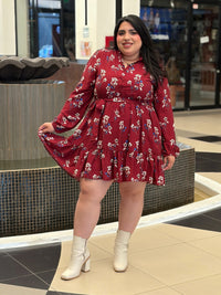 Vestido Corto Floral con Velo y Cinta