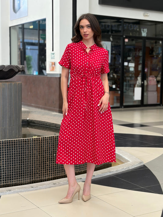 Vestido midi rojo con lunares blancos
