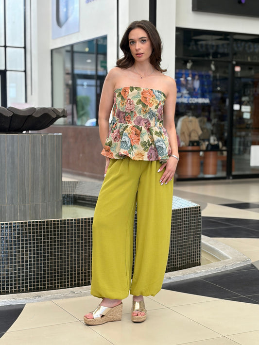Top Strapless de Tapicería Floral con Peplum