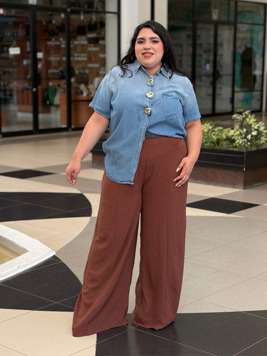 Camisa Denim con Botones Metálicos Especiales