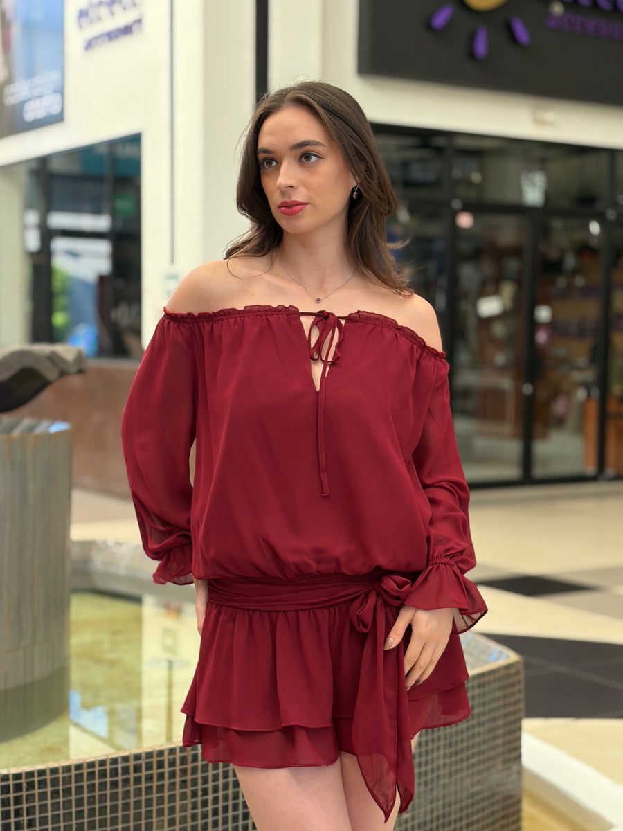 Vestido Corto Campesino en Tono Vino / Tinto