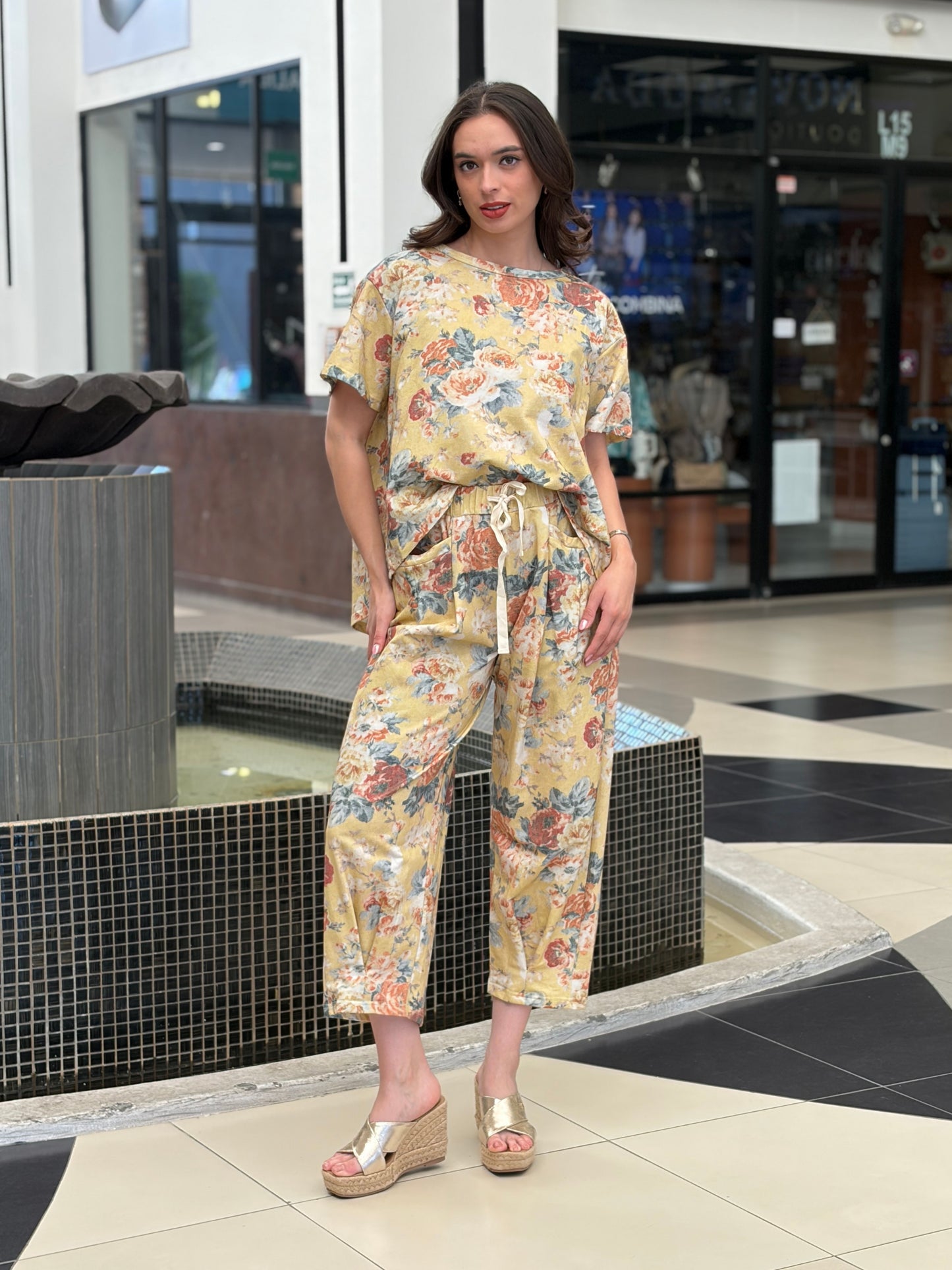 Conjunto Estampado amarillo