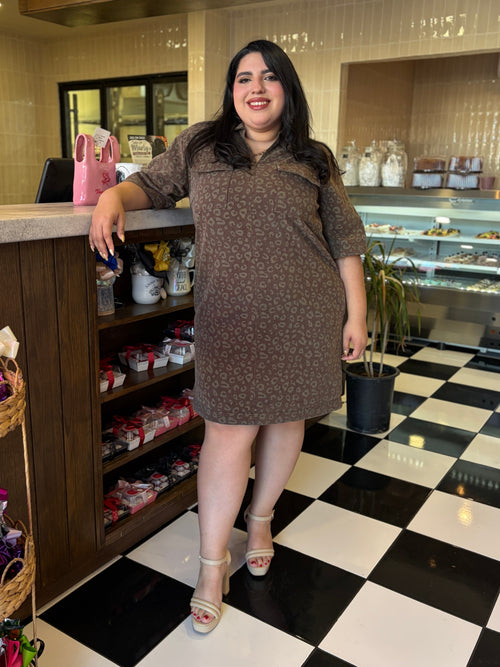 Vestido camisero animal print estilo denim