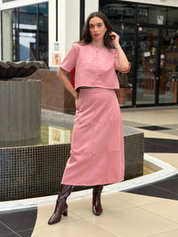 Set de 2 Piezas Blusa y Falda en Gamuza Rosa