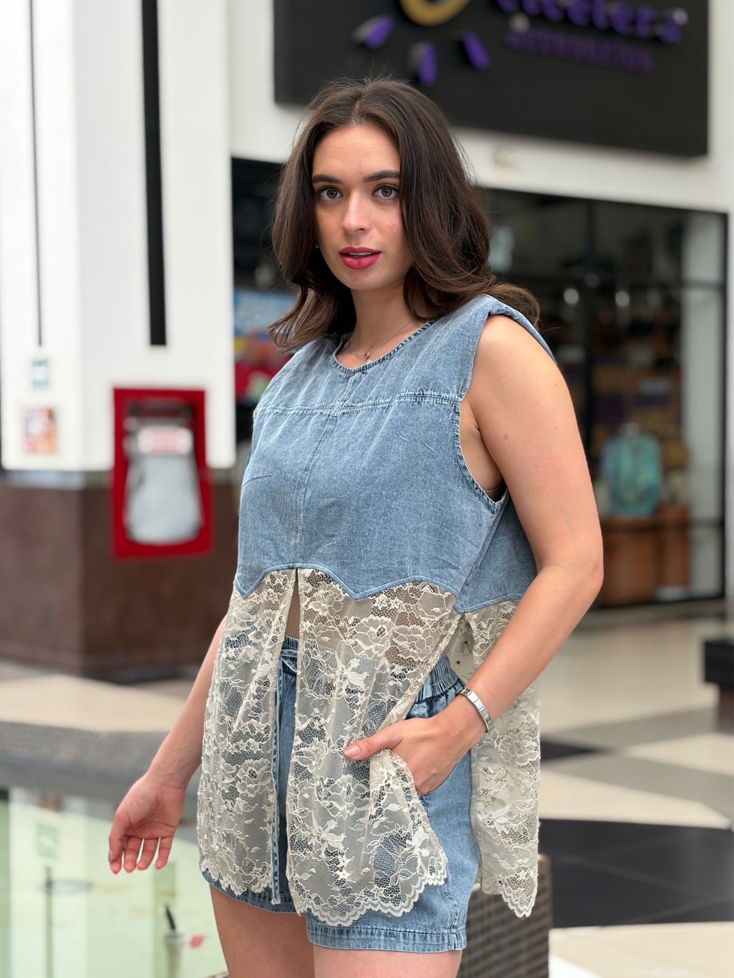 Set de 2 Piezas Mezclilla Ligera y Encaje con Short