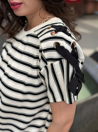 Blusa a Rayas Marineras con Lazos en Hombros