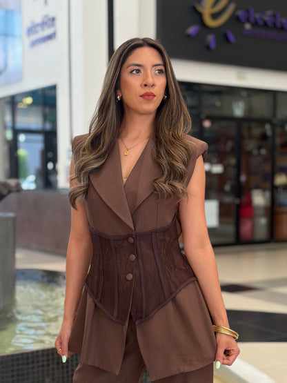 Set Sastrero con Chaleco Blazer y Corsé de Encaje