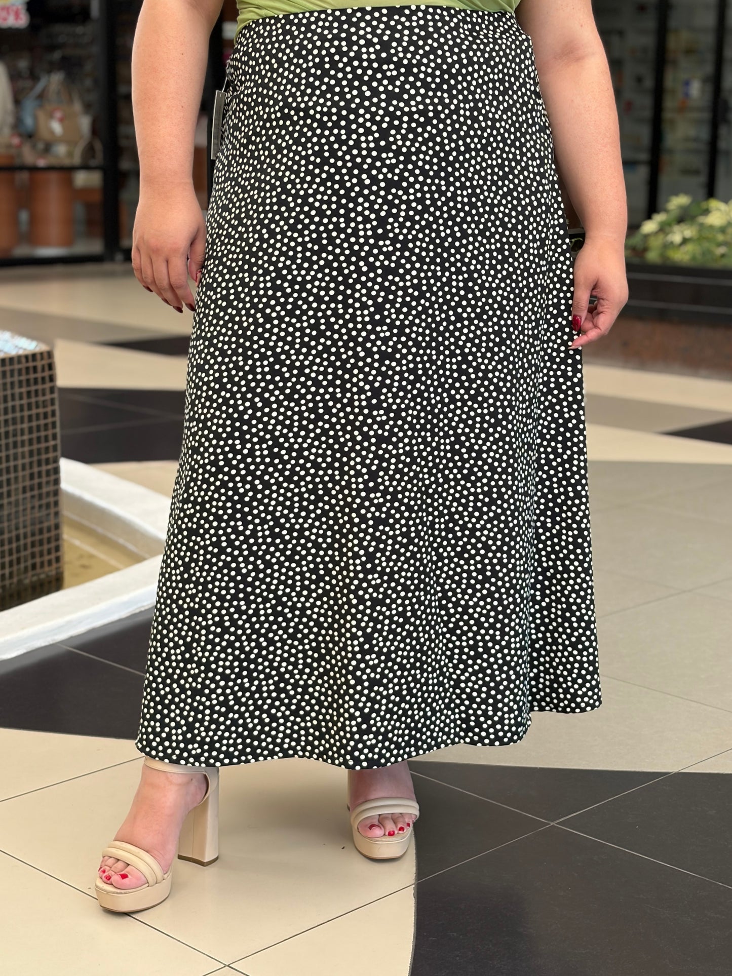 Falda Midi / Maxi a Lunares Negros y Blancos