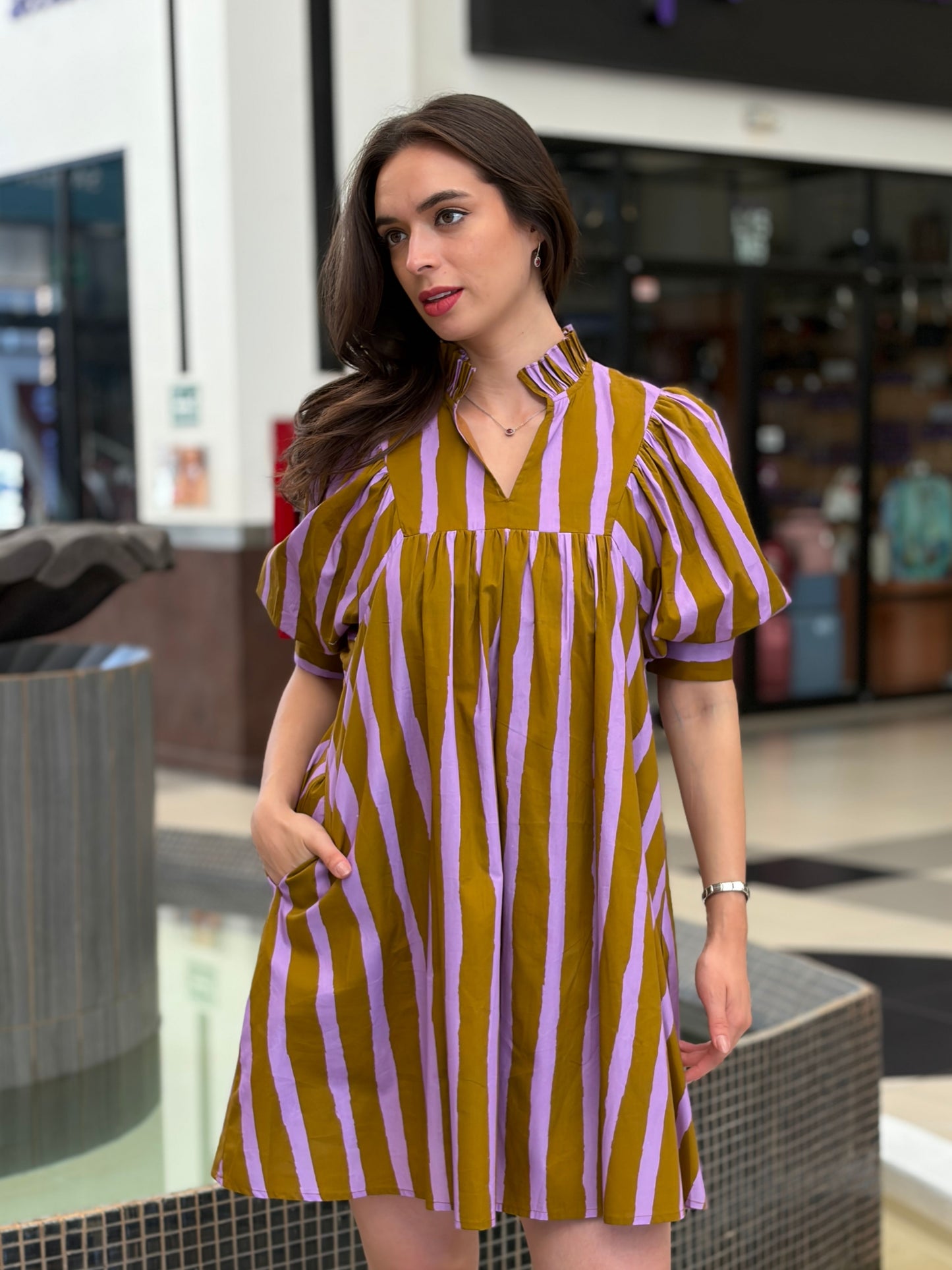 Vestido Midi Holgado a Rayas Púrpura y Café