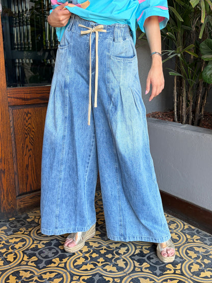 Pantalón Palazzo de Mezclilla con Pretina Elástica y Lazo