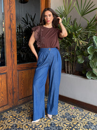 Camiseta Cocoa Luxe con Aplique de Guipur