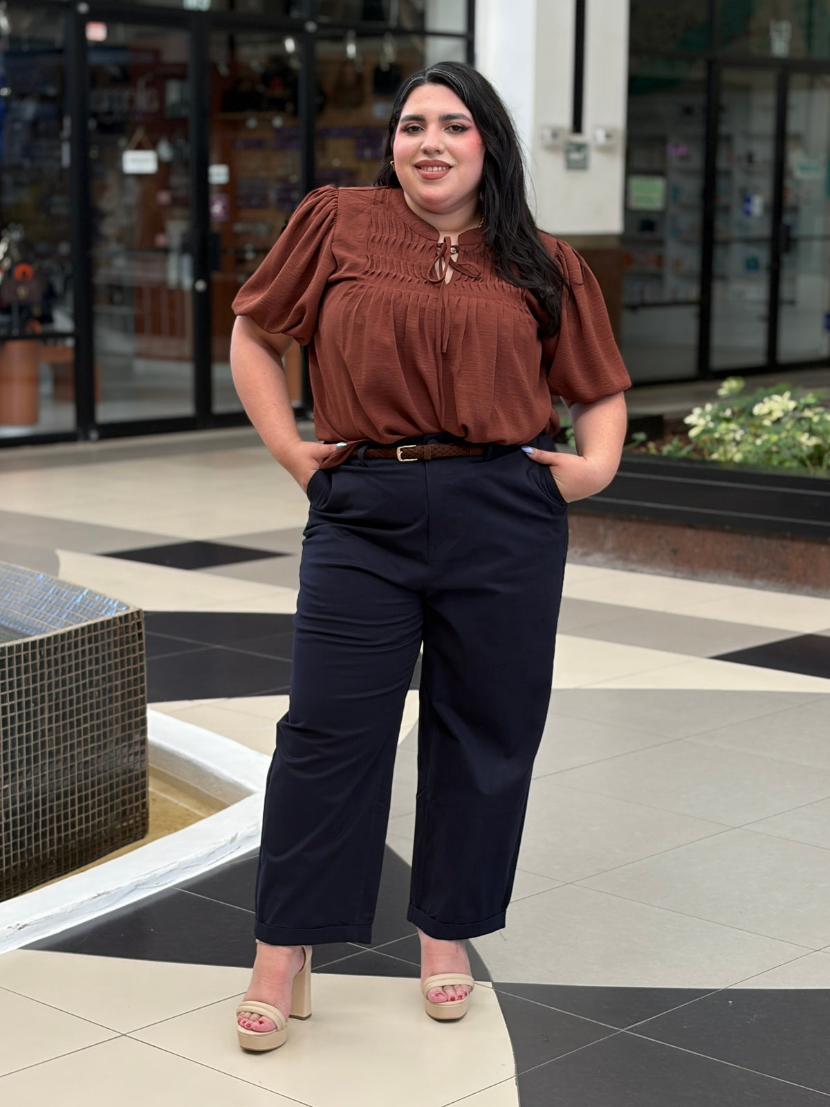 Blusa Corrugada con Pechera Fruncida y Lazo