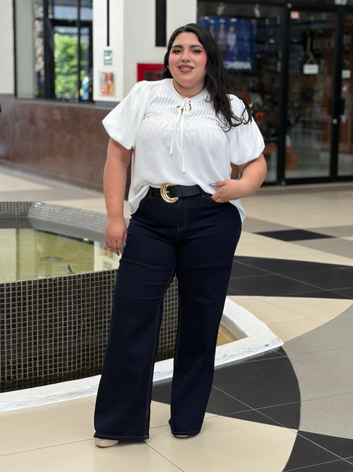 Blusa Corrugada con Pechera Fruncida y Lazo