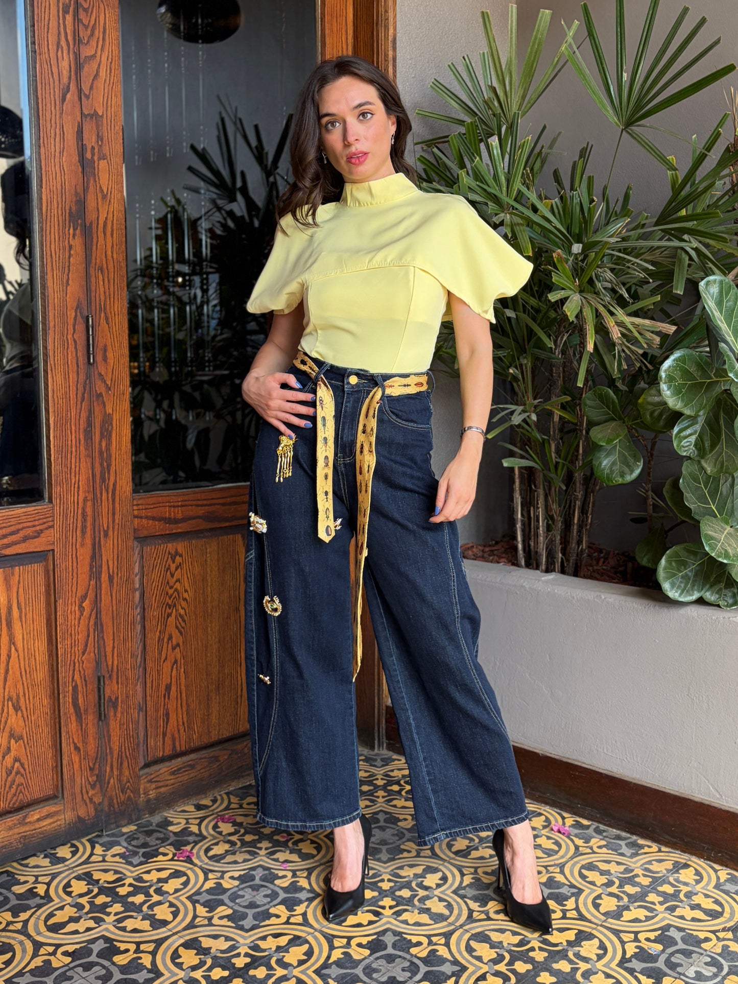 Top Solar Avant-Garde Minimalista