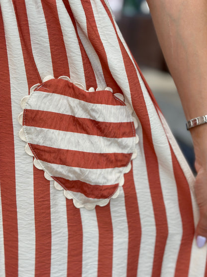 Vestido de Rayas con Corazones
