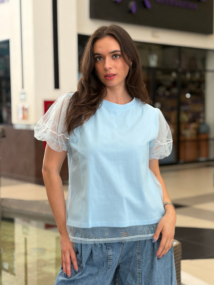 Playera Casual con Mangas de Tul Abullonadas