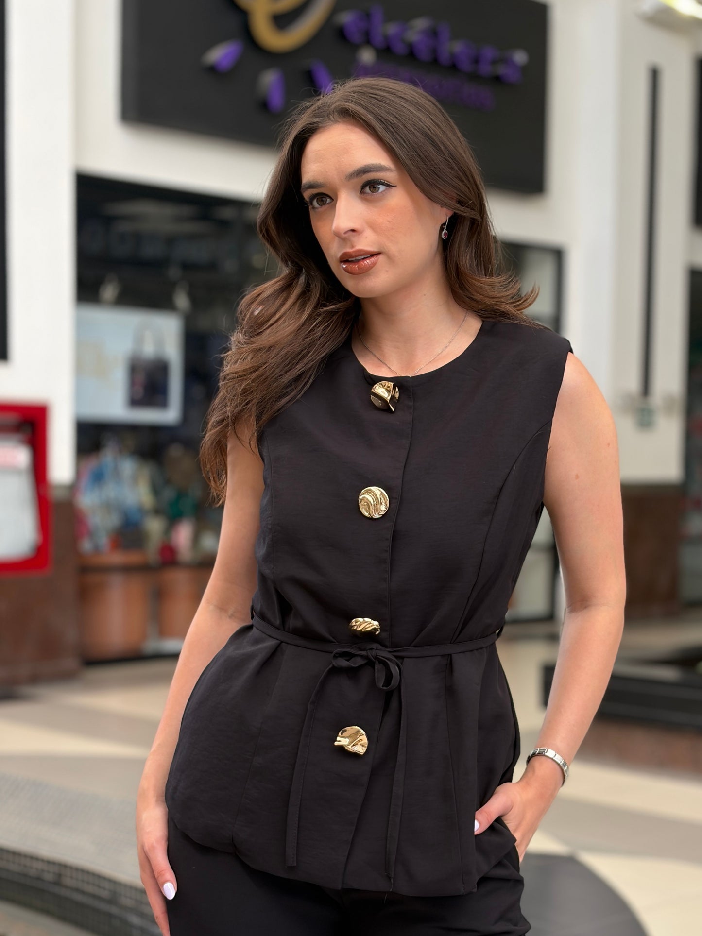 Coordinado Black Elegance con Acentos Dorados