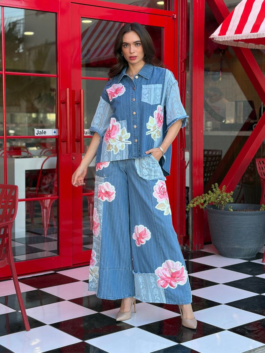 Coordinado de camisa y pantalón de mezclilla con bordado floral