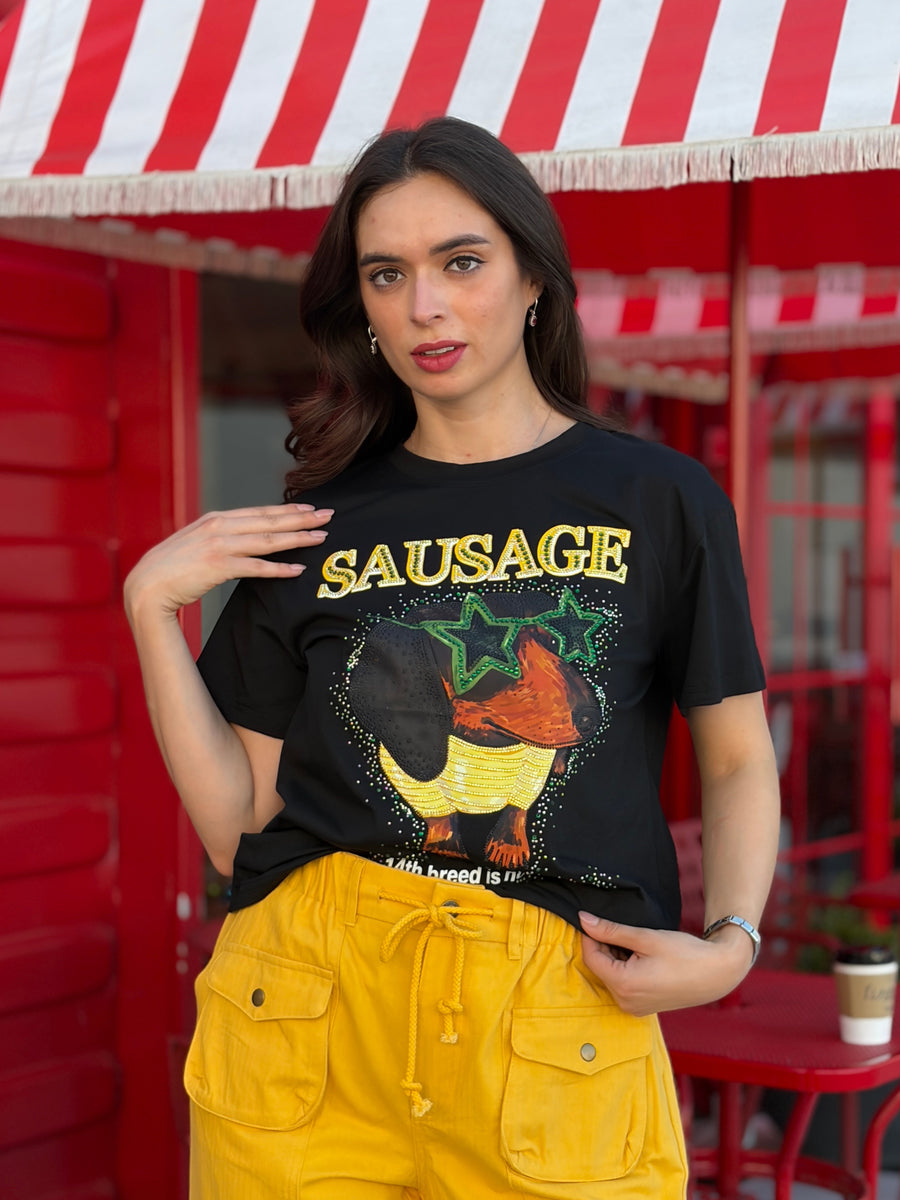 Camiseta gráfica con bordado y brillos