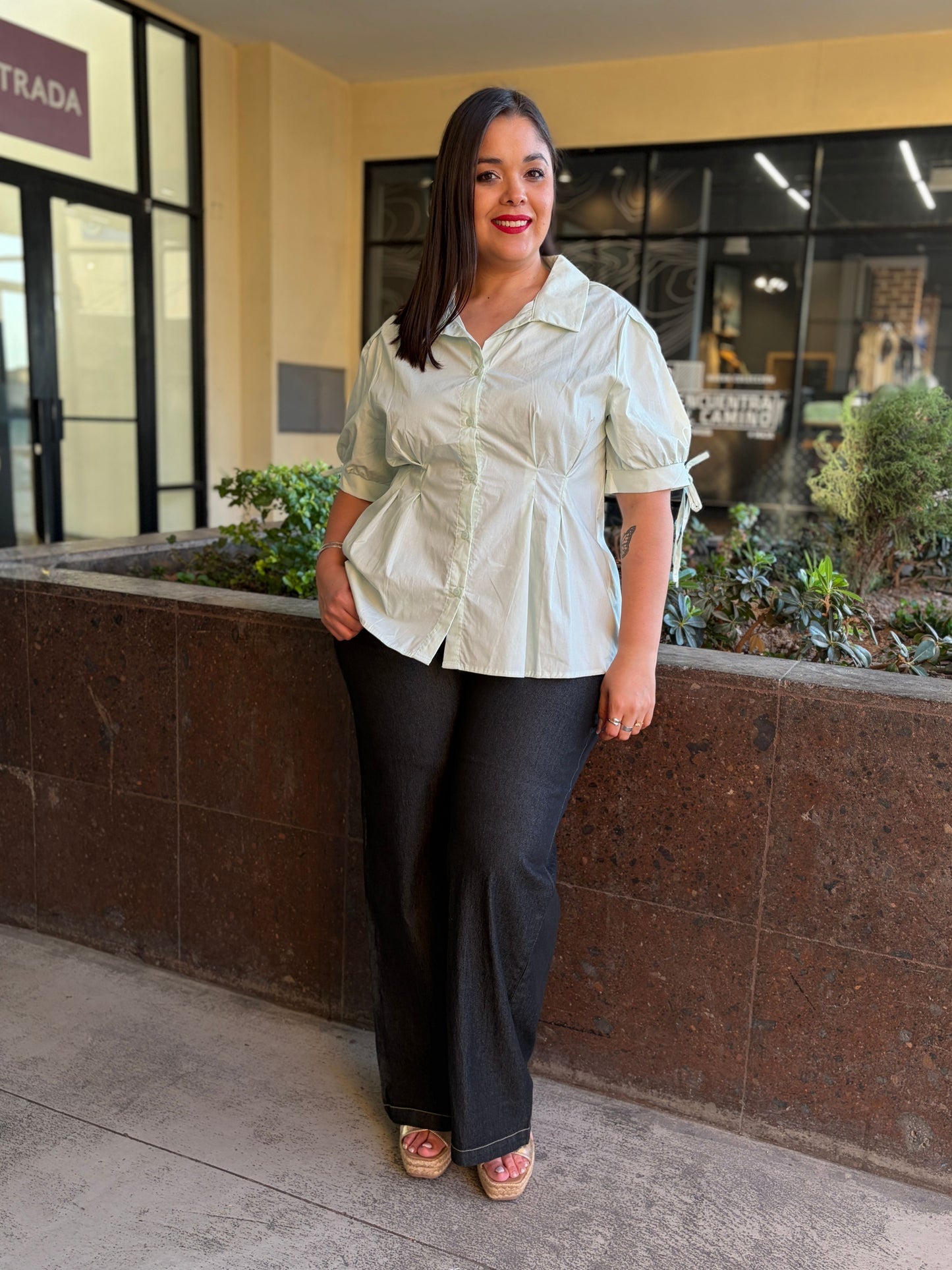 Blusa "Peplum" con Lazo en Mangas